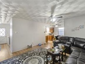 2801  Laramie Street , Irving Texas 75062