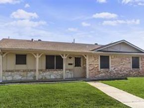 2801  Laramie Street , Irving Texas 75062