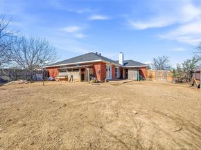 1308  Meadow Glen , Lancaster Texas 75146