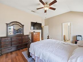 1308  Meadow Glen , Lancaster Texas 75146