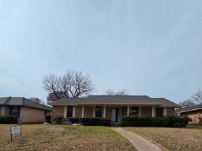5505  Spruce View Drive , Dallas Texas 75232
