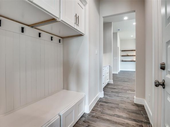903  Urban Drive , DeSoto Texas 75115
