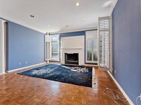 1809  Burton Hill Road , Fort Worth Texas 76107