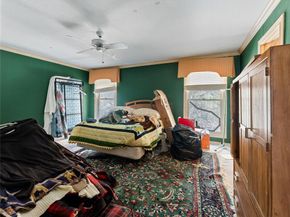 1809  Burton Hill Road , Fort Worth Texas 76107