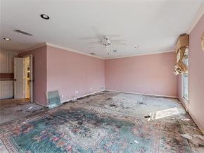 1809  Burton Hill Road , Fort Worth Texas 76107