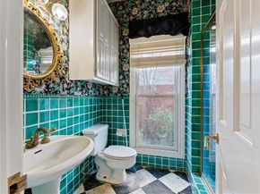 1809  Burton Hill Road , Fort Worth Texas 76107