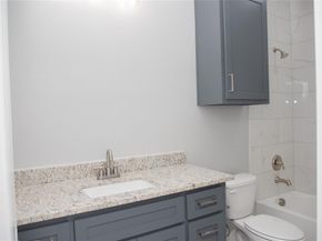 1527  Caldwell Avenue , Dallas Texas 75223