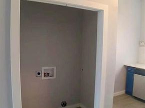 1509 W Page Avenue , Dallas Texas 75208