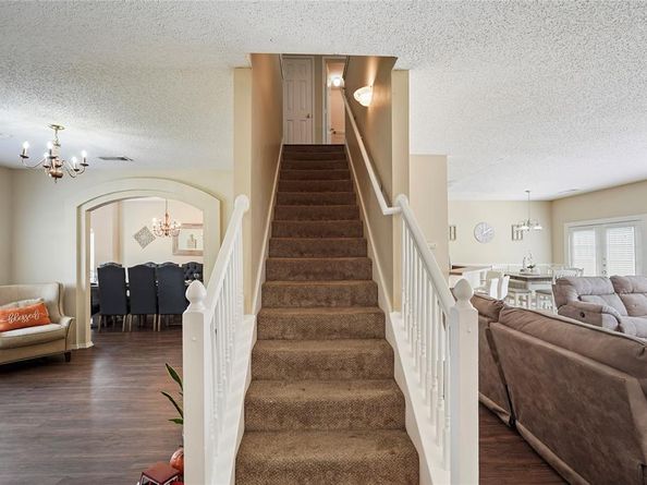1934  Pin Oak Lane , Lancaster Texas 75146