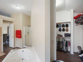 1934  Pin Oak Lane , Lancaster Texas 75146