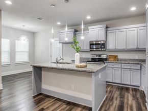 2704  Lucky Lane , Dallas Texas 75241