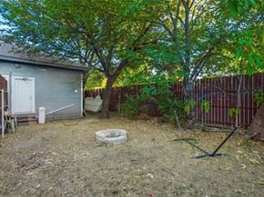 237-239 W Brooklyn Avenue , Dallas Texas 75208