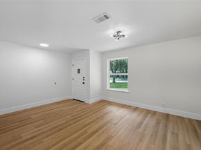 5520  Oak Trail , Dallas Texas 75232