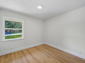 5520  Oak Trail , Dallas Texas 75232