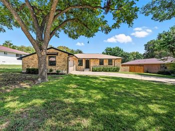 5520  Oak Trail 