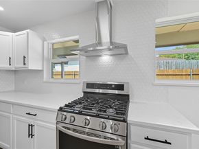 5520  Oak Trail , Dallas Texas 75232