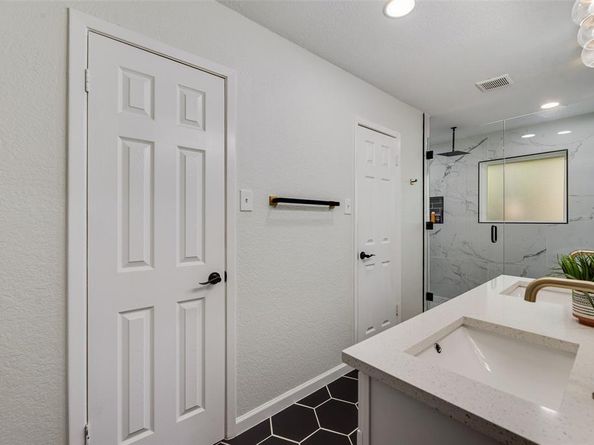 6725  Greenacres Drive , North Richland Hills Texas 76182