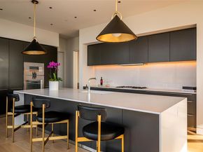 1747  Leonard Street  2201, Dallas Texas 75201