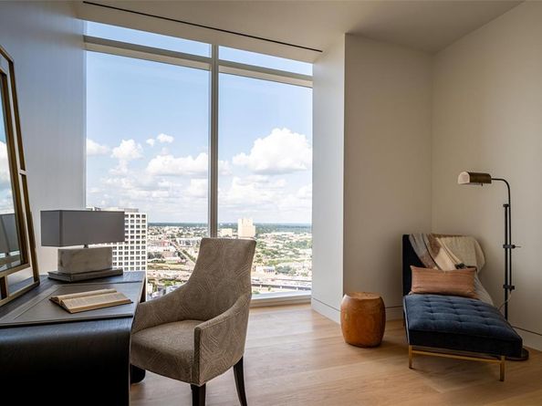 1747  Leonard Street  2201, Dallas Texas 75201