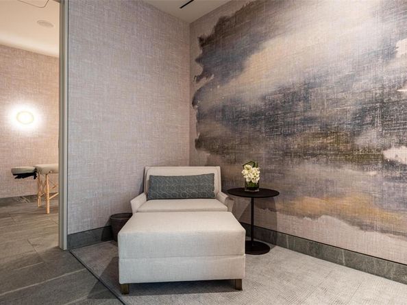 1747  Leonard Street  2201, Dallas Texas 75201