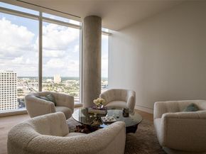 1747  Leonard Street  2201, Dallas Texas 75201