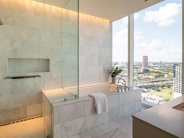 1747  Leonard Street  2201, Dallas Texas 75201