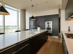 1747  Leonard Street  2201, Dallas Texas 75201