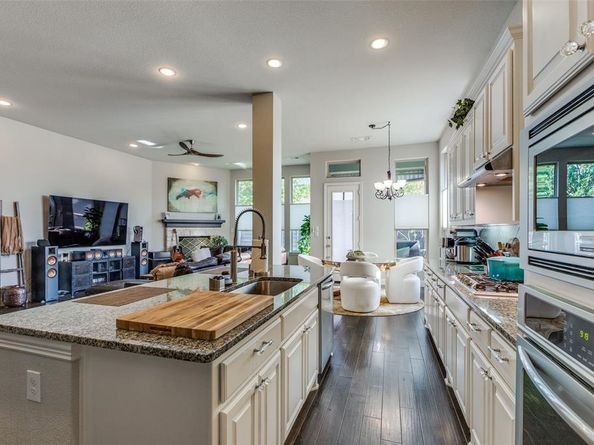 753  Field Crossing , Little Elm Texas 76227