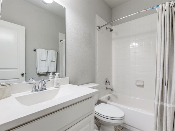 753  Field Crossing , Little Elm Texas 76227