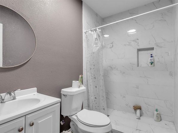 2701  Halbert Street , Fort Worth Texas 76112