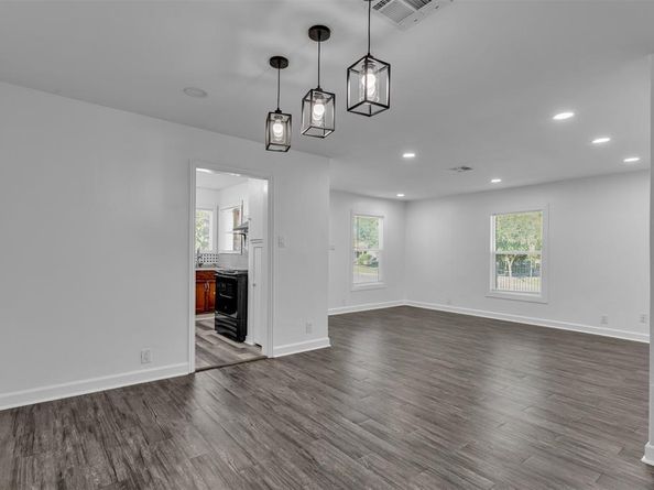 2701  Halbert Street , Fort Worth Texas 76112