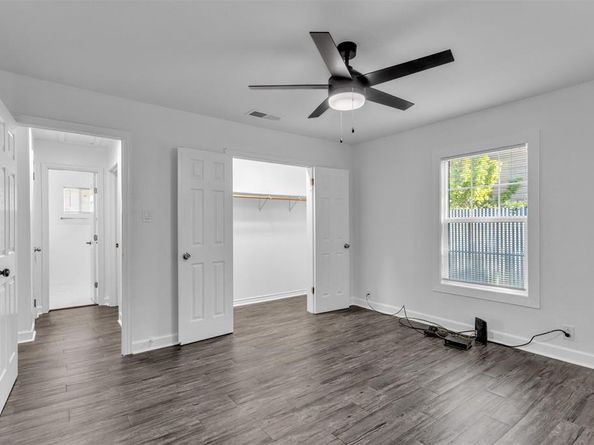 2701  Halbert Street , Fort Worth Texas 76112