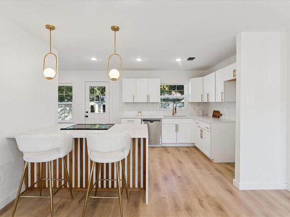 2223  Cunningham Street , Irving Texas 75062