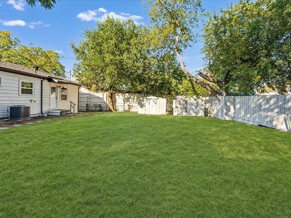 2223  Cunningham Street , Irving Texas 75062