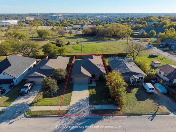 5829  Farnsworth Avenue , Fort Worth Texas 76107