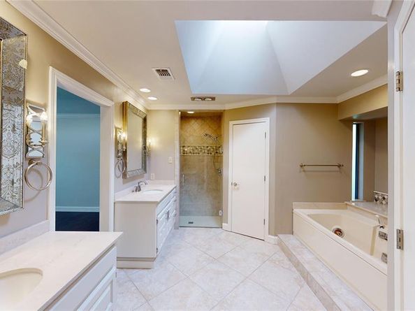 5715  Trail Lake Drive , Arlington Texas 76016