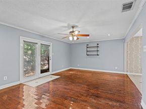 2117 W Lotus Avenue , Fort Worth Texas 76111