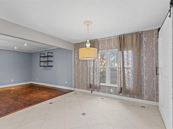 2117 W Lotus Avenue , Fort Worth Texas 76111