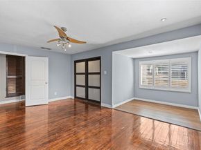 2117 W Lotus Avenue , Fort Worth Texas 76111