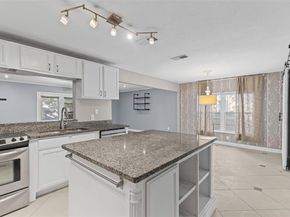 2117 W Lotus Avenue , Fort Worth Texas 76111