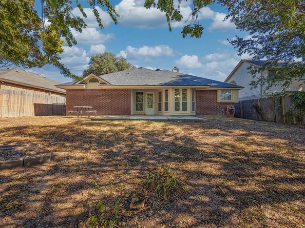 10832  Tall Oak Drive , Fort Worth Texas 76108