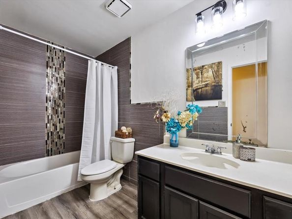 1701  Prairie Creek Court , Garland Texas 75040
