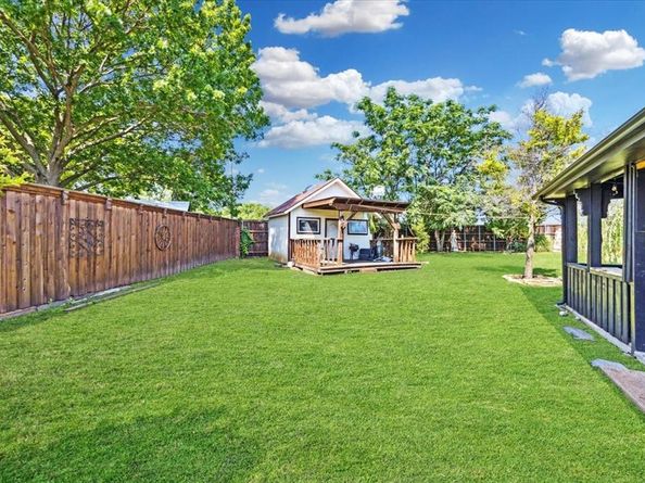 1701  Prairie Creek Court , Garland Texas 75040
