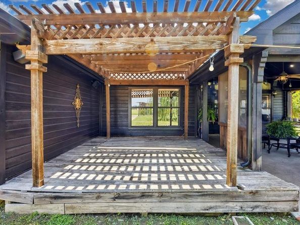 1701  Prairie Creek Court , Garland Texas 75040