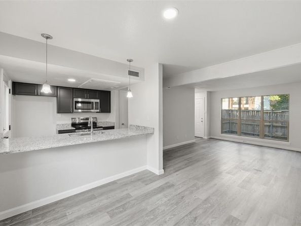 2702  Douglas Avenue  121, Dallas Texas 75219