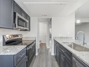 2702  Douglas Avenue  121, Dallas Texas 75219