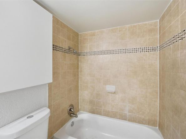 2702  Douglas Avenue  121, Dallas Texas 75219