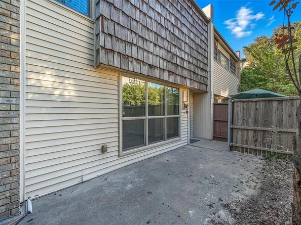 2702  Douglas Avenue  121, Dallas Texas 75219