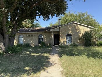 805  Cambridge Drive 