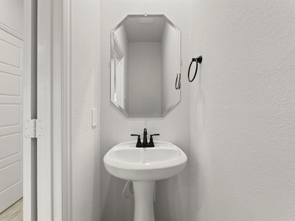 6945  Mustang Isle Drive , Dallas Texas 75228